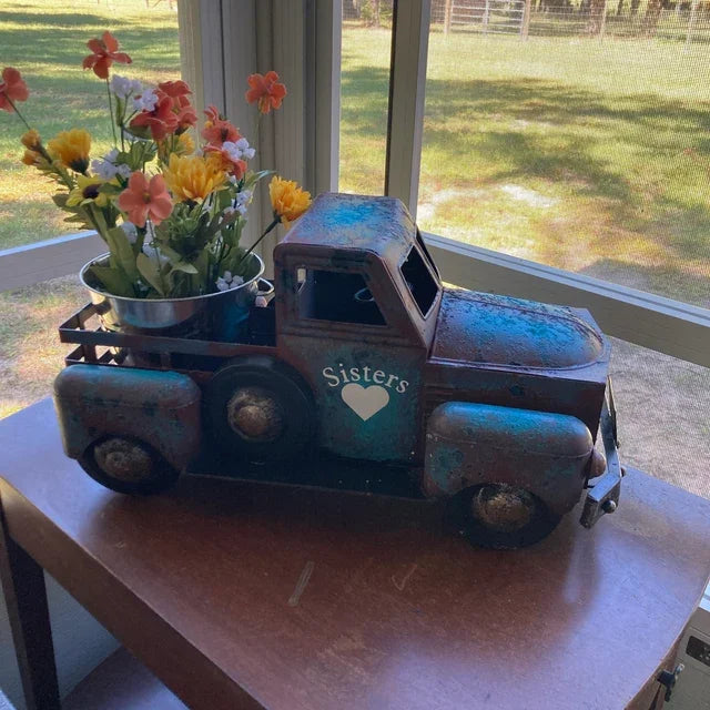Rusty Roadster™ - Vintage Truck Pot